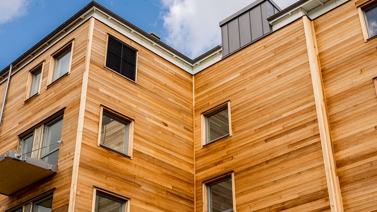 Inflyttning har påbörjats i Växjös senaste träbyggnad, kvarteret Ekologen