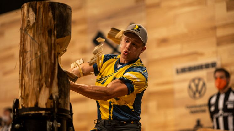 Ferry Svan gav alt og vant Four Nations Cup. Foto: STIHL TIMBERSPORTS®