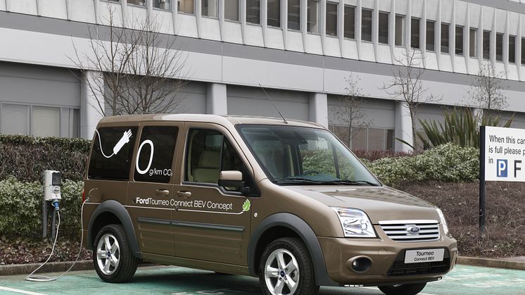 FORD FÖRHANDSVISAR ELDRIVEN TRANSPORTBIL MED HÖG PRESTANDA FÖR MILJÖVÄNLIGA PERSONTRANSPORTER