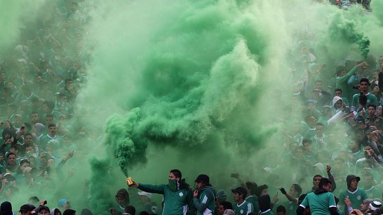 Raja Casablancas Curva Sud inför derbyt mot ärkerivalerna Wydad den 10 februari 2018. Foto: Abdelaziz El Moubarky