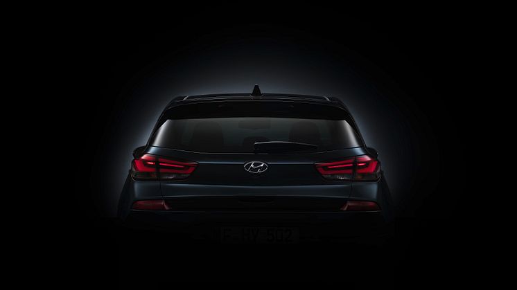 new_generation_hyundai_i30_teaser_rear