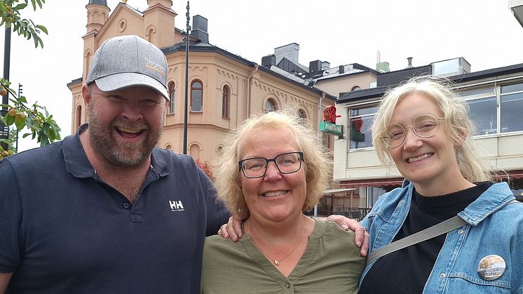 Johan Engström, Agneta Holmgren och Elin Tjernqvist, Structor Mark Mitt. Foto: Structor