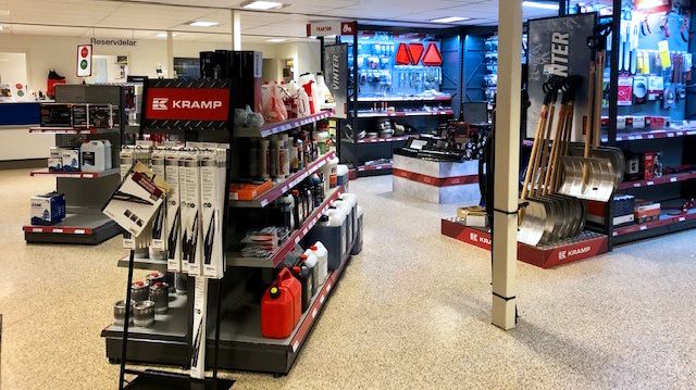 Reservdels- och tillbehörsgrossisten Kramp utvecklar samarbetet med Axima vilket ger lantbrukare i Kalmar län fortsatt tillgång till butikskonceptet Powered by Kramp.