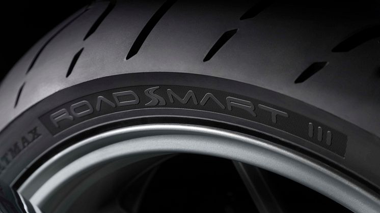 Dunlop Europe presenterer nye RoadSmart III touring-dekk – et dekk med mange nye, revolusjonerende teknologier 