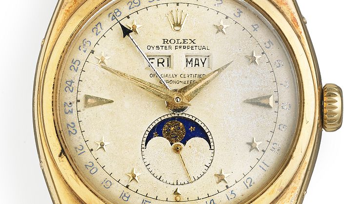 Rolex: Herrearmbåndsur af 18 kt. guld, ref. 6062 "Stelline". Automatisk værk med triple calendar og månefase. Ca. 1953. Hammerslag: 1.175.000 kr. 