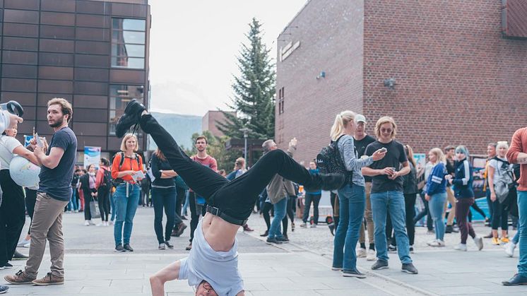 Endelig kan studentene samles på campus igjen