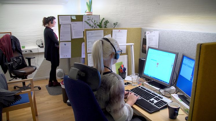 Socialförvaltningen i Helsingborg möter klienter i videosamtal. 