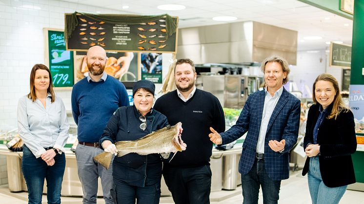 Trine Nodeland (Domstein), Arild Svensen (Domstein), Tatiana Bezhenar (Coop Mega Harbitz Torg i Oslo), Kim Kristiansen (Domstein), Trym E. Gundersen (Sjømatrådet) og Victoria Braathen (Sjømatrådet). Foto: Simen Prestaasen, TRY Innhold