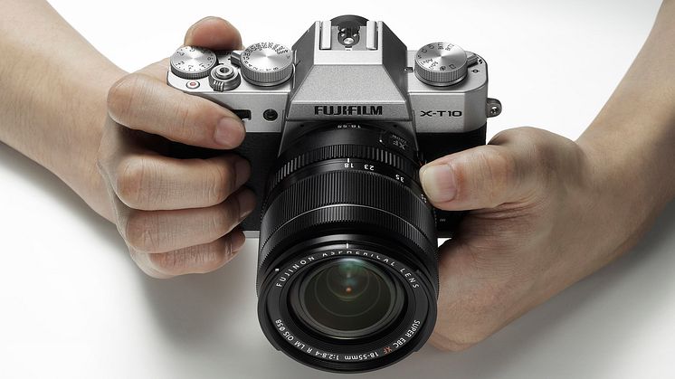 FUJIFILM X-T10