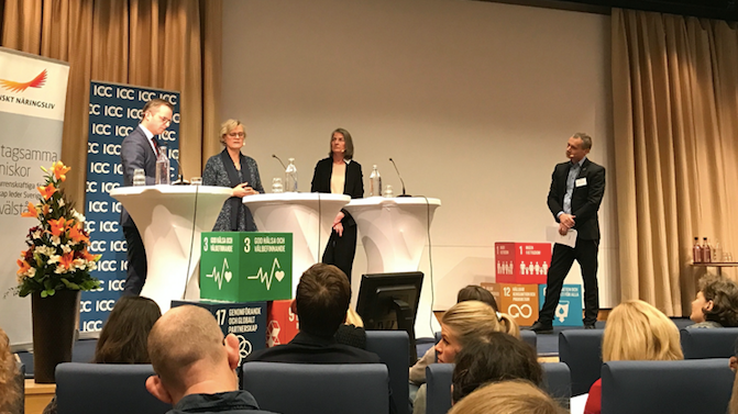 Panelsamtal med Mikael Damberg, Carola Lemne och Lena Johansson.