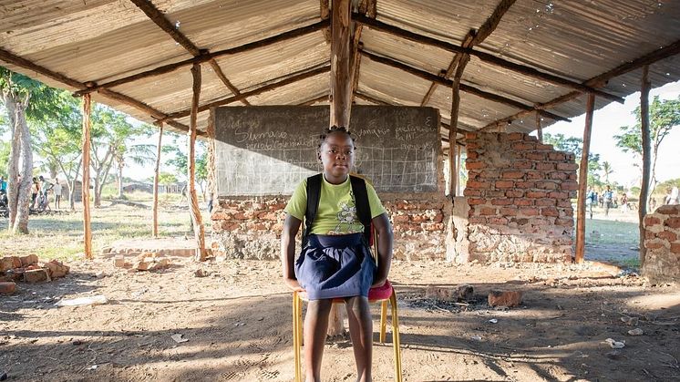 11-åriga Mirandas klassrum förstördes när cyklonen Idai slog till mot Mozambique. "Många av mina klasskompisar kom aldrig tillbaka till skolan efter cyklonen,” berättar hon. 