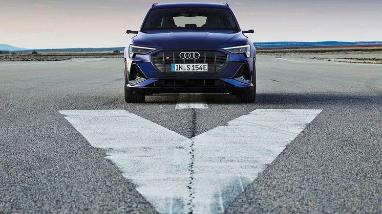 Audi störst på elbilar av de tre tyska premiummärkena med Audi e-tron..jpg