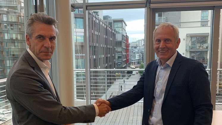 Adm.dir. i 4CastGroup/Prognosesenteret Bjørn M. Birkeland og adm.dir Stig W. Seljeseth i Ambita tror at oppkjøpet vil gi begge selskap et strategisk løft. 