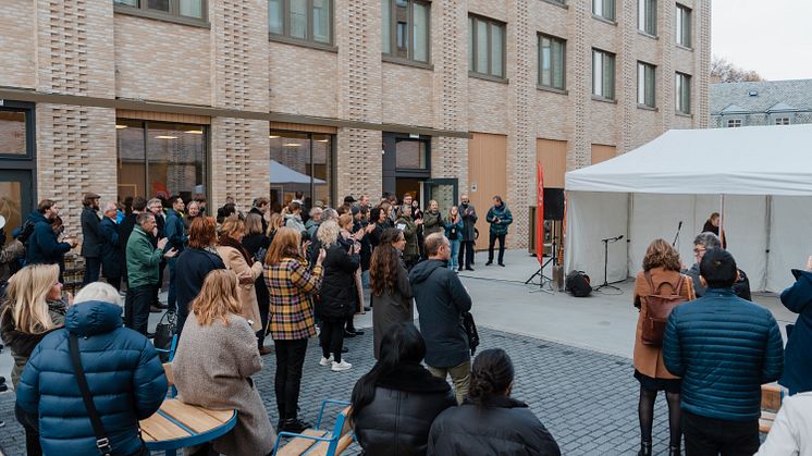 Overskuddet gjør det mulig for SiO å realisere enda flere studentboliger. Bildet viser åpningen av Lillestrøm Studentby i oktober 2022.  Blant de større prosjektene som pågår i 2023 er nybyggingen på Kringsjå Studentby og Vulkan.