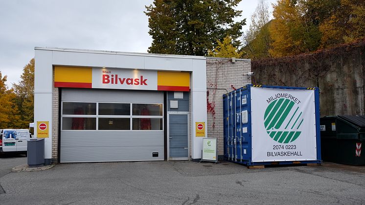 Shell Solbråveien i Asker er landets første svanemerkede bilvaskehall. 