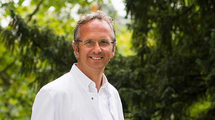 Prof. Dr. med. Andreas Michalsen, Professor für Klinische Naturheilkunde der Charité Berlin und Chefarzt der Abteilung Innere Medizin und Naturheilkunde am Immanuel-Krankenhaus Berlin. Foto: Michalsen