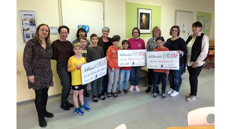 Spendenübergabe in der Lessing Grundschule Leipzig