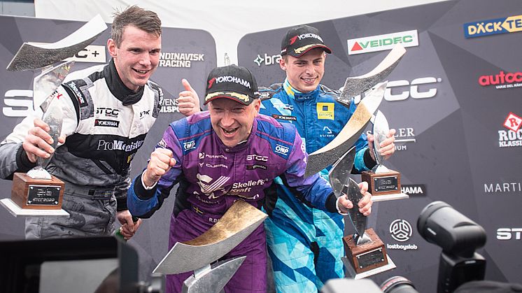 Andreas Bäckman (to the right of the picture) managed to secure third place in the STCC championship after a tough start to the weekend at Mantorp Park in Sweden. Photo: STCC (Free rights to use the images)