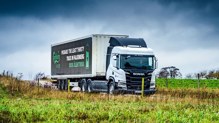 Nu rullar Carlsberg Sveriges första elektrifierade lagertransporter