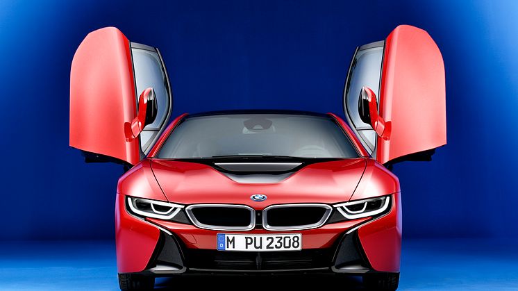 BMW i8, Protonic Red