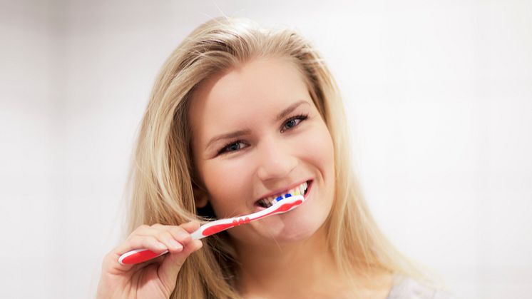 Vihlooko hampaitasi? Syynä voi olla harjausvaurio