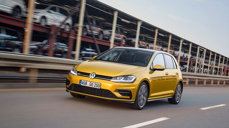 I Sverige slogs rekordet för månaden september, då 5 497 Volkswagen personbilar registrerades. Golf var Sveriges näst mest registrerade modell med 2 362 bilar. 