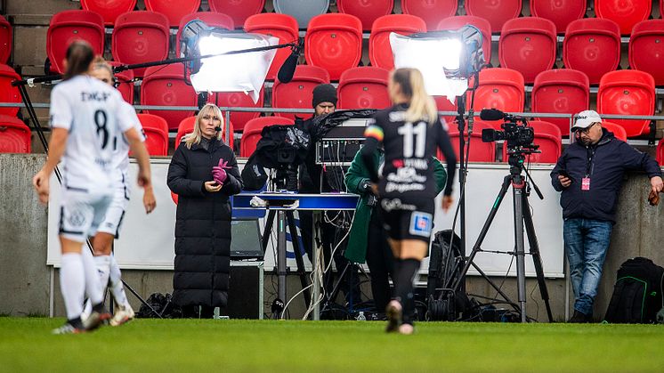 Trots publikrestriktioner – intresset för damfotboll ökar stort