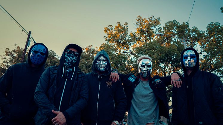 HOLLYWOOD UNDEAD