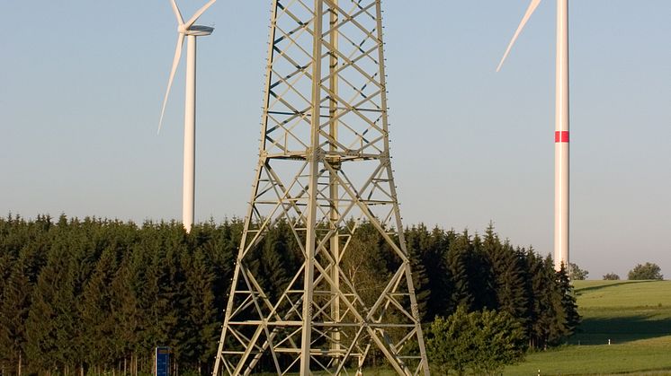 Energiezukunft vor Ort: Bayernwerk erweitert Umspannwerk in Speichersdorf für die Einspeisung erneuerbarer Energien 