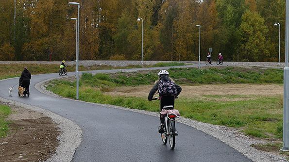 Piteå kommun har som mål att främja hållbara resmöjligheter och säkra barnens skolvägar.   Foto: Piteå kommun