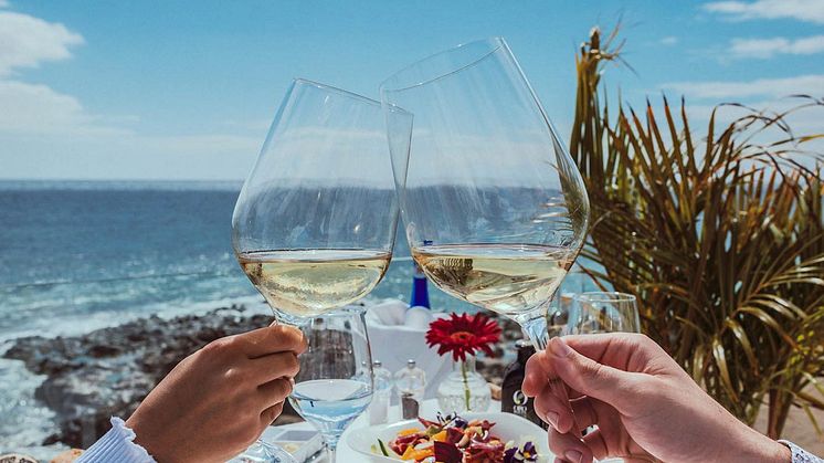 På Kanarieöarna kan man njuta av god mat, vacker natur och ett varmt klimat året om. Foto: Canary Islands Tourism.