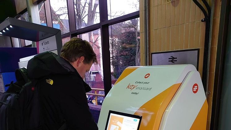 Touch-screen smart travel: Southern, Thameslink and Great Northen smartcards now available from self-service kiosks