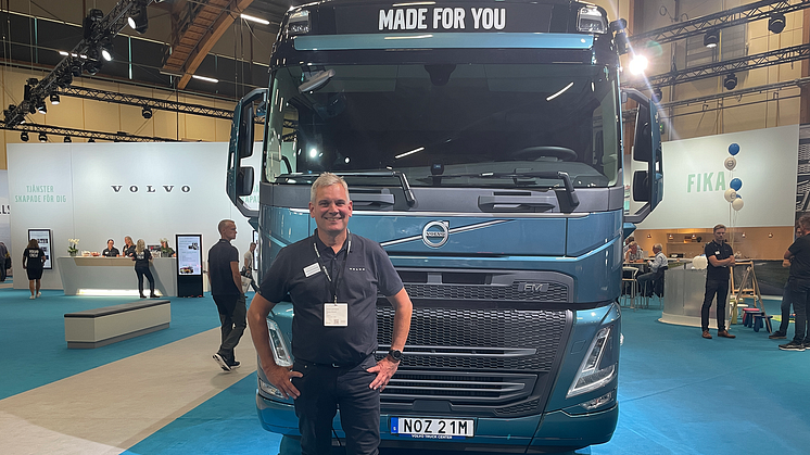 Stefan Strand, vd för Volvo Lastvagnar Sverige, vill göra resan mot en hållbar framtid tillsammans med kunden. Foto: Elmia