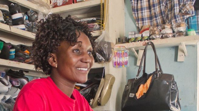 Inbjudan: Finns Zimbabwes framtid i Josephines klädbutik?