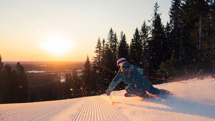 ​Dalakraft och Kläppen bjuder ungdomar från Rädda Barnens verksamheter på en skiddag!