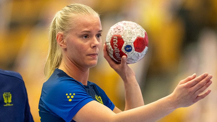 På bilden syns Nina Koppang, den enda från U-landslaget som har debuterat i A-landslaget. Foto: Christoffer Borg Mattisson/Handbollslandslaget.