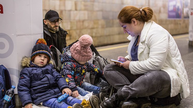 UNDP Ukraine_Crisis_Digital_Family_Children.jpeg