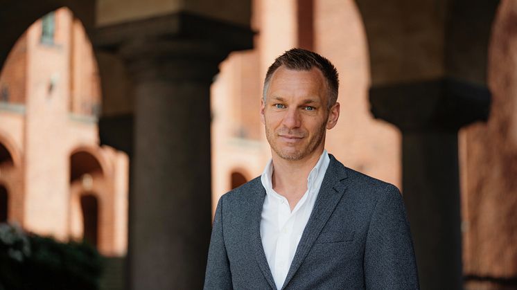 Erik Slottner (KD) är äldreborgarråd i Stockholms stad. Foto: William Persson