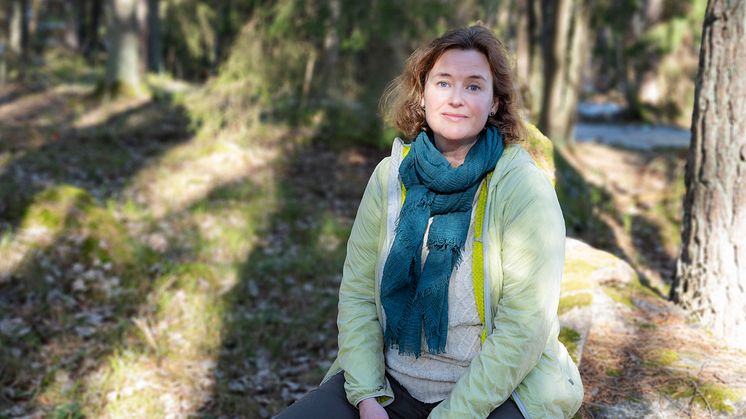 Författaren Lisa Norén är specialistläkare och har postcovid. Foto: Theresia Jatta Kölin