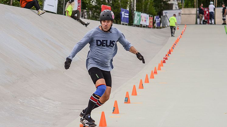 Skateboardslalom Niklas Hyland