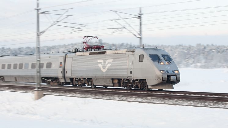 Barn ger förslag på hur SJs nya X 2000-tåg ska målas