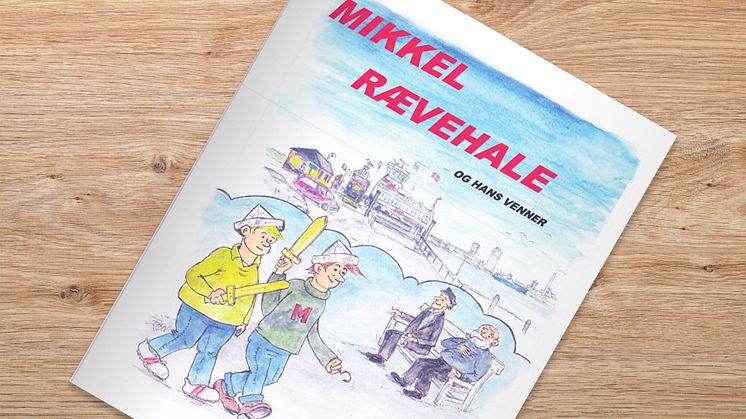 Captain, Arly Halkjær Pedersen, makes his debut as children’s author with the book ’Mikkel Rævehale og hans venner’, Michael Foxtail and his friends. The book is based on the many tall stories told by old sailors that sit on the bench by the harbour 