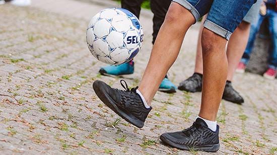 Framtidenkoncernen och Göteborgs Fotbollförbund satsar på fotboll och ledarutbildning i Göteborgs utvecklingsområden