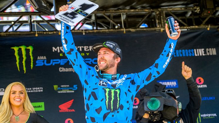 AMAスーパークロス選手権 450SX　トマック選手とYZ450Fが2009年以来となる最高峰クラスのチャンピオンを獲得