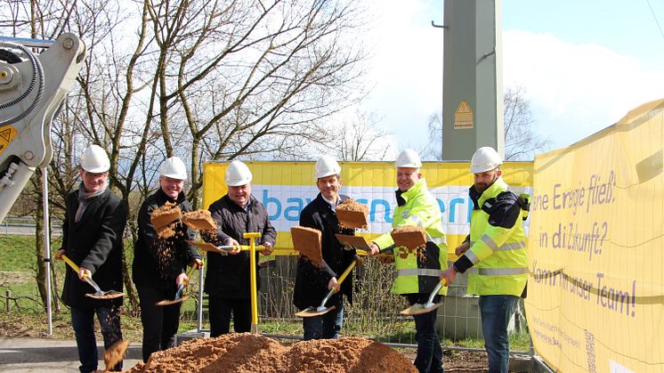 20230411_Bayernwerk-Netz-Kirchendemenreuth-Spatenstich-20kV-Gruppenfoto