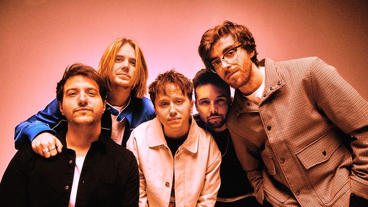 ​Brittiska rockbandet Nothing But Thieves släpper nya singeln ”Is Everybody Going Crazy?”