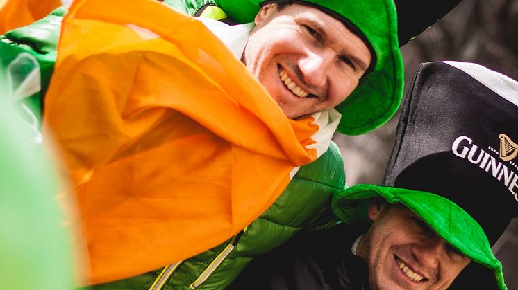Så firas Saint Patrick’s Day i Sverige  – försäljningen av Guinness rusar 
