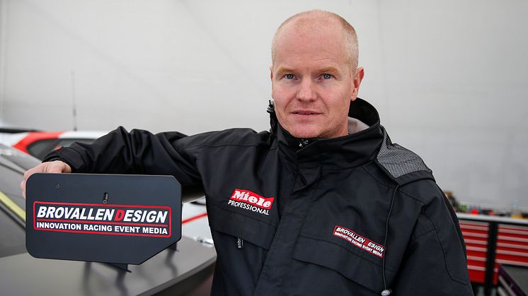 Tobias Johansson och Brovallen Design är det enda teamet som drivit bilar i alla fyra generationer STCC-reglementen.