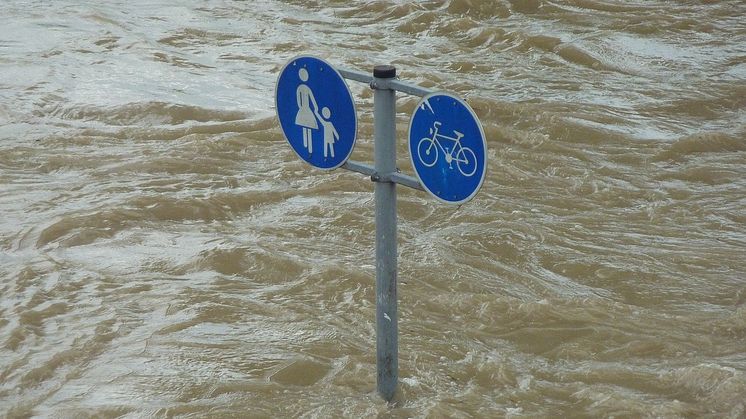 Med ett nytt fördröjningsmagasin kan risken för översvämning i staden minskas.     Foto: pixabay.com