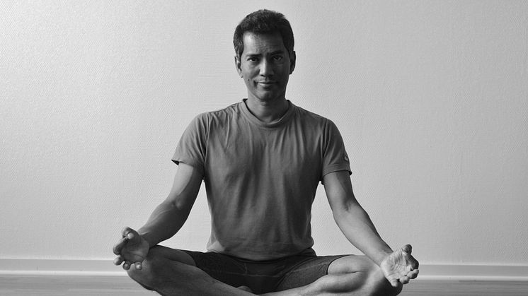 ​Ashtangayoga och mindfulness med Andrew Julian i Osby